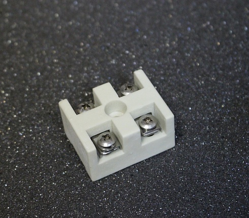 Kostka elektryczna ceramiczna 2P30A/O (02-14)