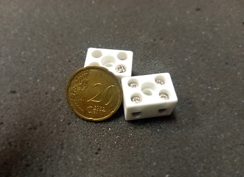 Kostka elektryczna ceramiczna 2P10А (02-24)