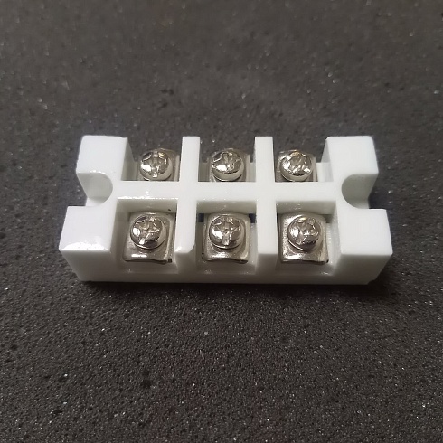 Kostka elektryczna ceramiczna 3P30А/О (03-01)