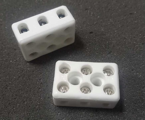 Kostka elektryczna ceramiczna 3Р10А (03-03)