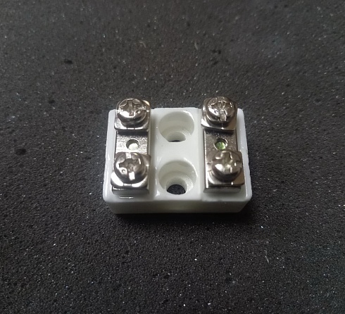 Kostka elektryczna ceramiczna 2P50А/О (02-21)